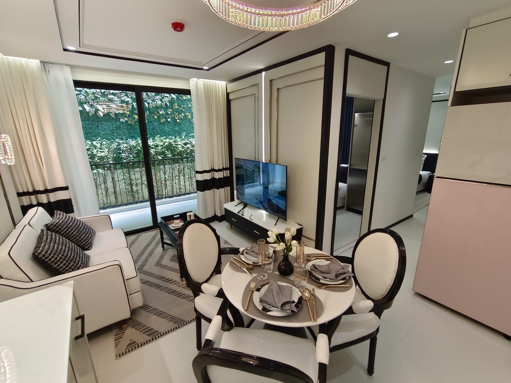 Embassy Life Pattaya NR013 2