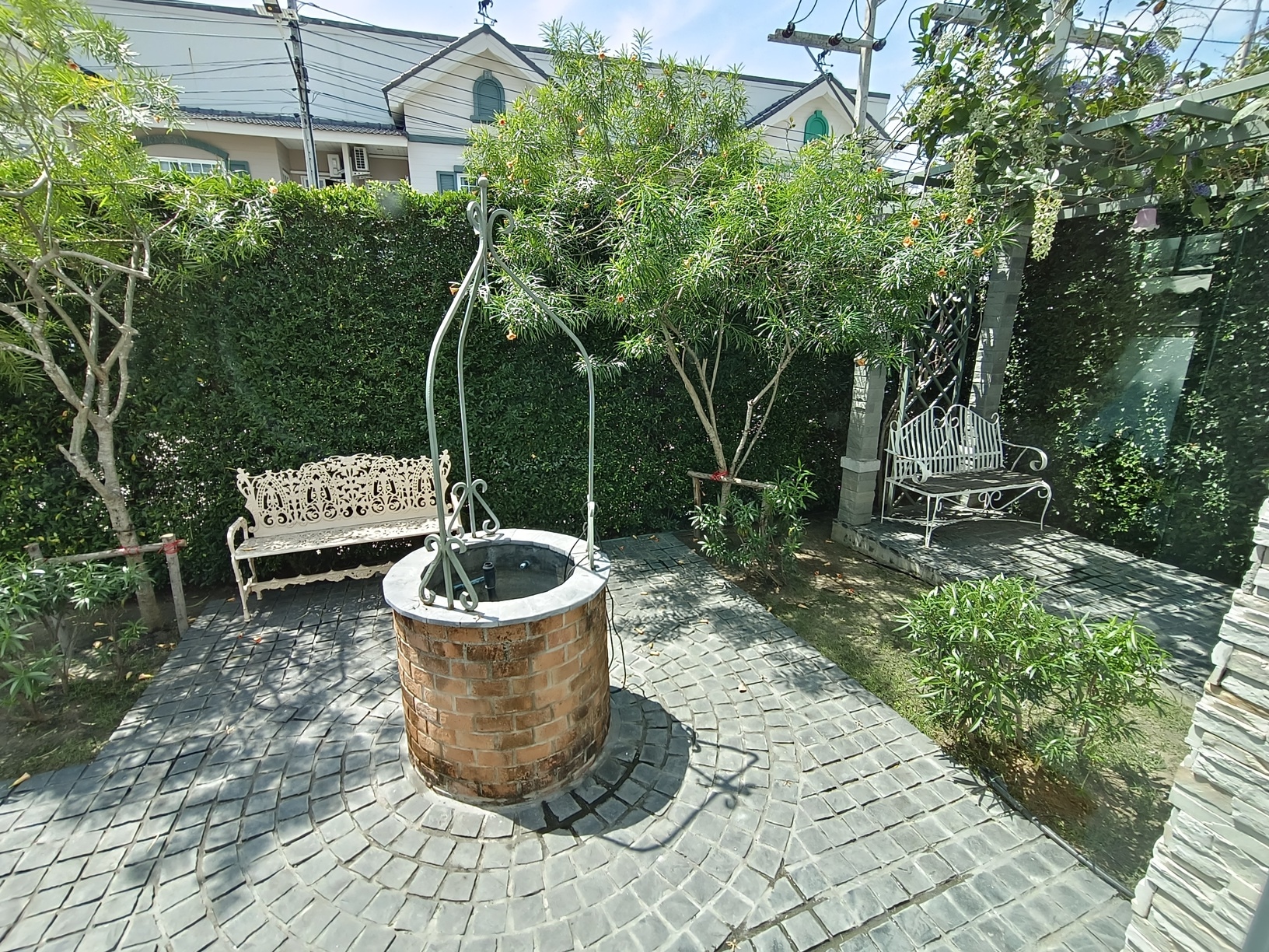 Bristol Park NR031 23
