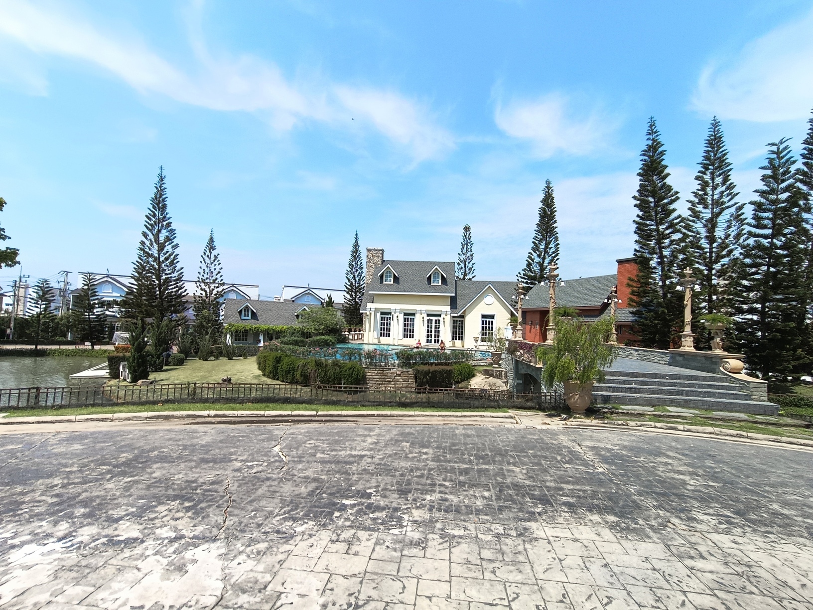 Bristol Park NR031 31