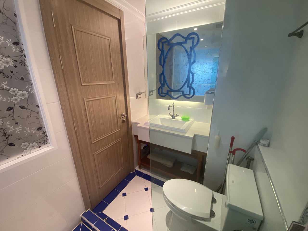 Seven Seas Cote D'Azur NR033 8