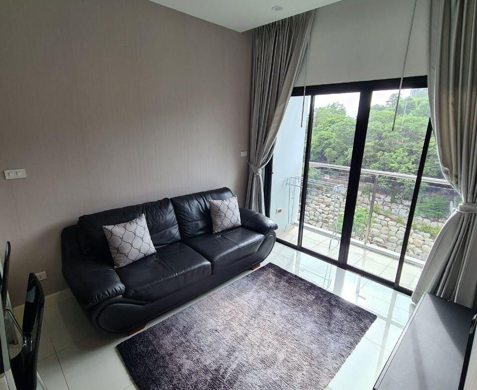 The Axis Condo NR062 10
