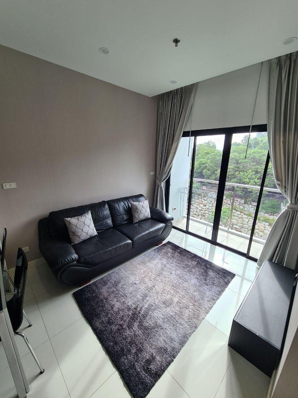 The Axis Condo NR062 10