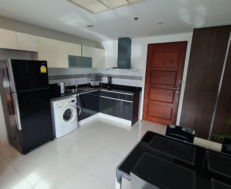 The Axis Condo NR062 6