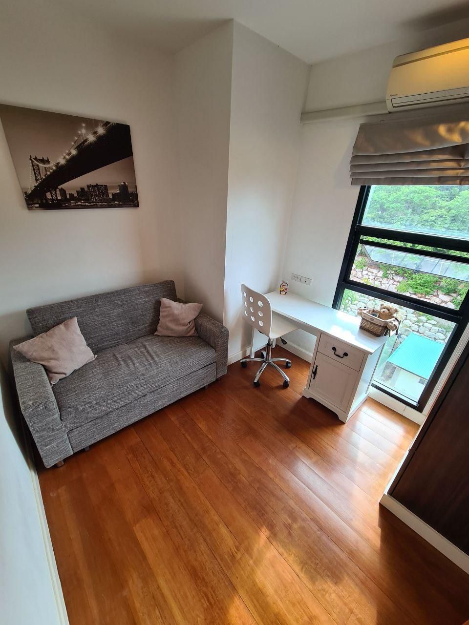The Axis Condo NR062 7
