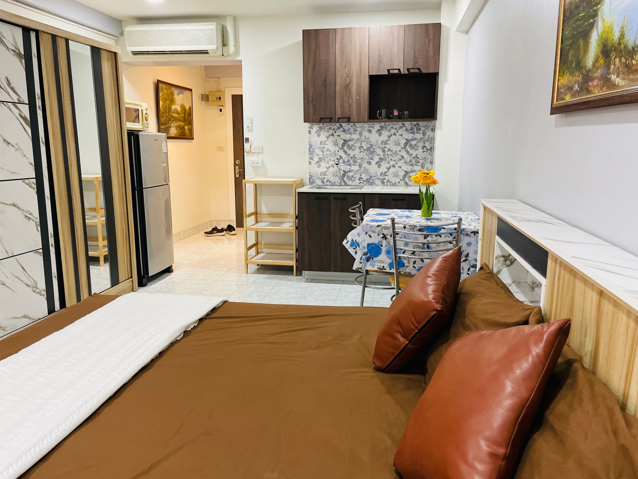 Jomtien Beach Condo (Rimhaad) NR066 1