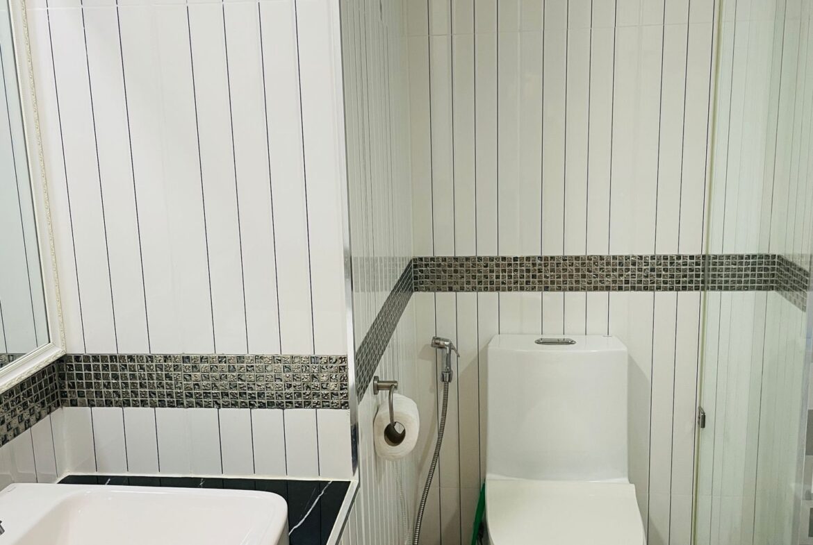 Jomtien Beach Condo (Rimhaad) NR066 17