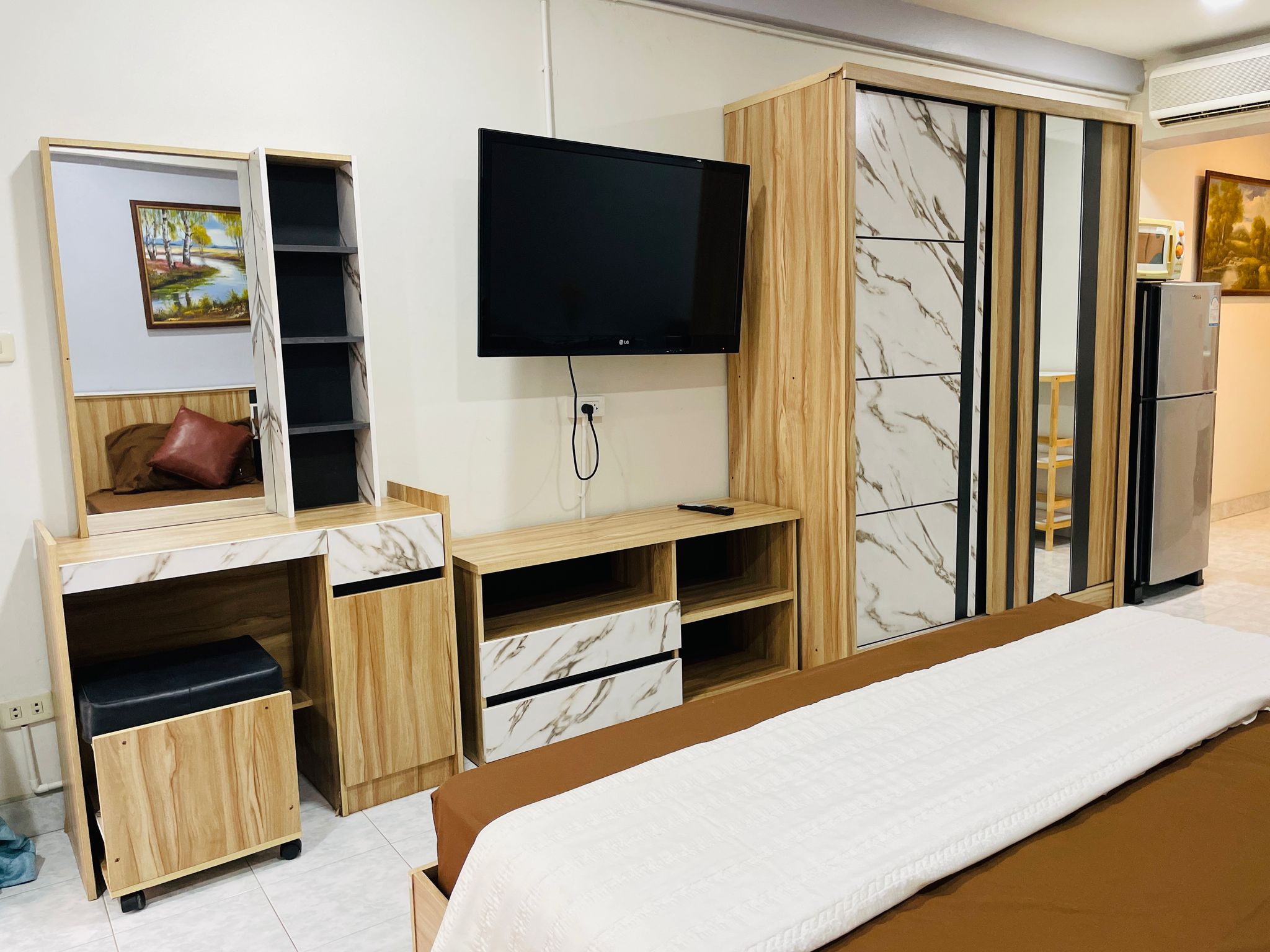 Jomtien Beach Condo (Rimhaad) NR066 4