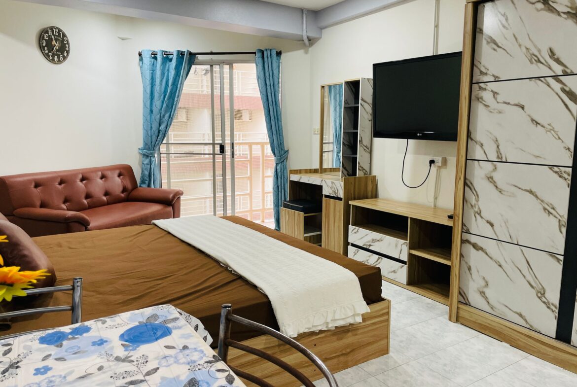 Jomtien Beach Condo (Rimhaad) NR066 6