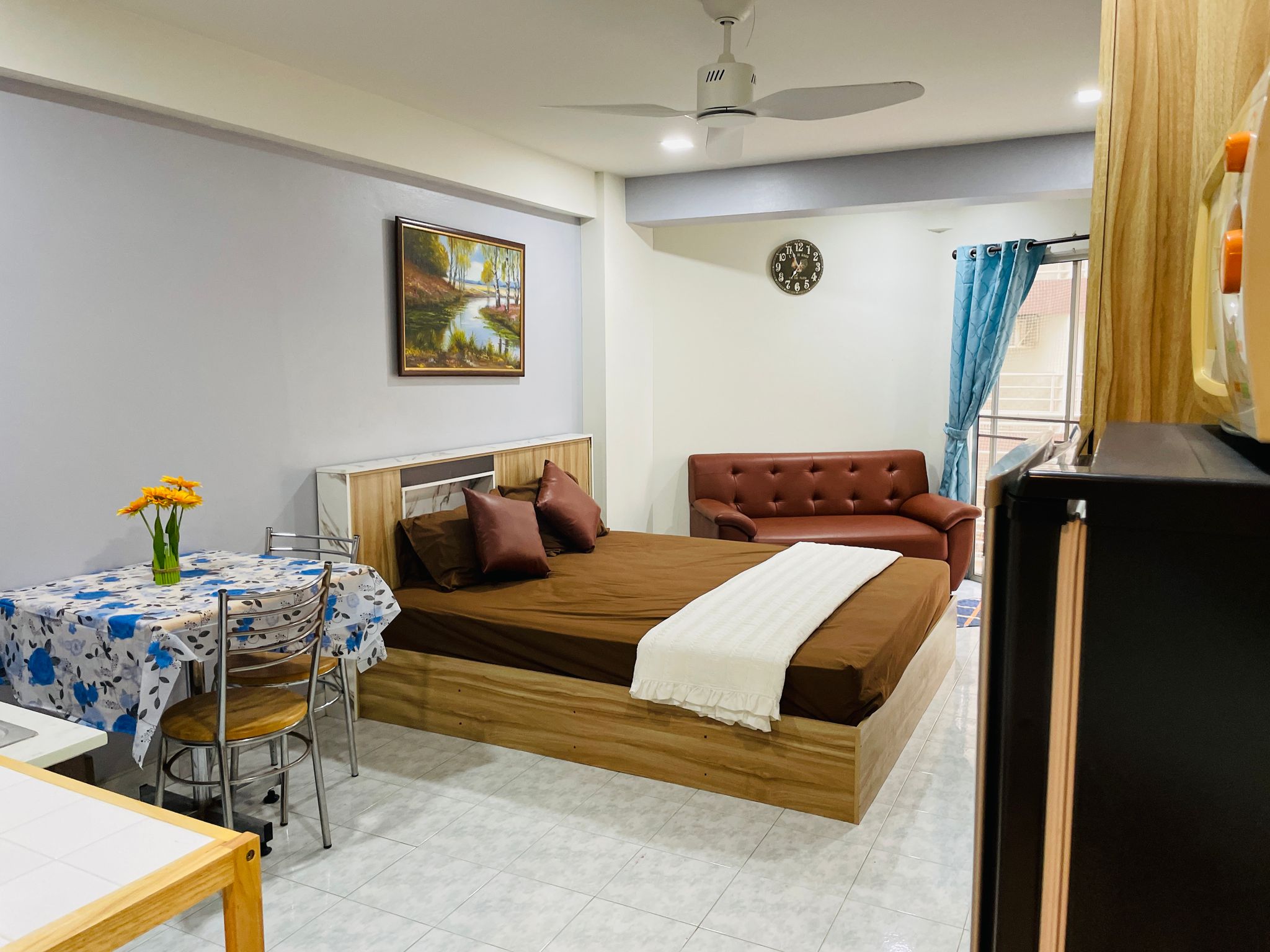 Jomtien Beach Condo (Rimhaad) NR066 8