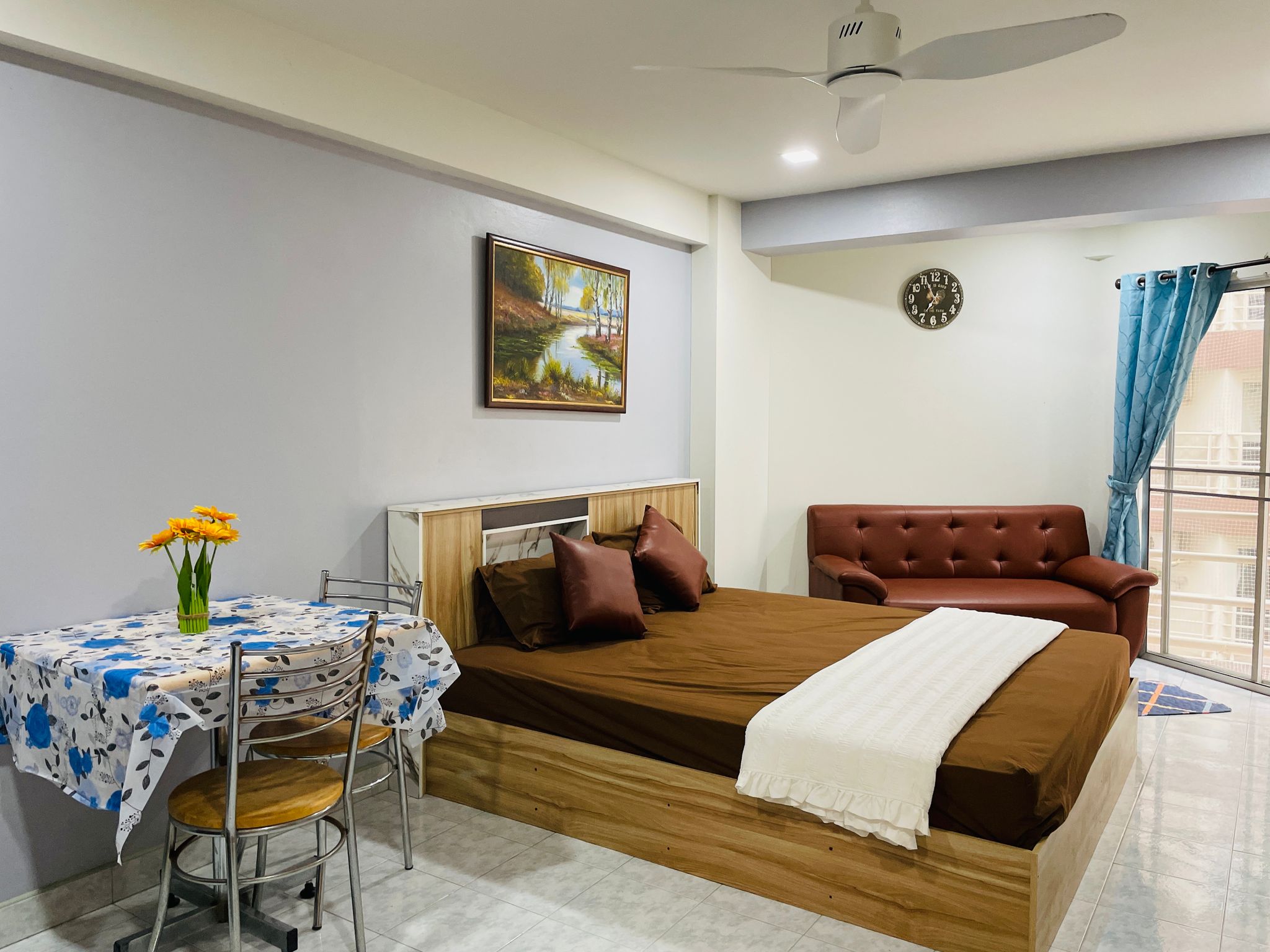 Jomtien Beach Condo (Rimhaad) NR066 9