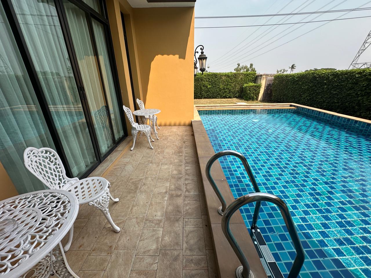 Chivani Pattaya NR075 13