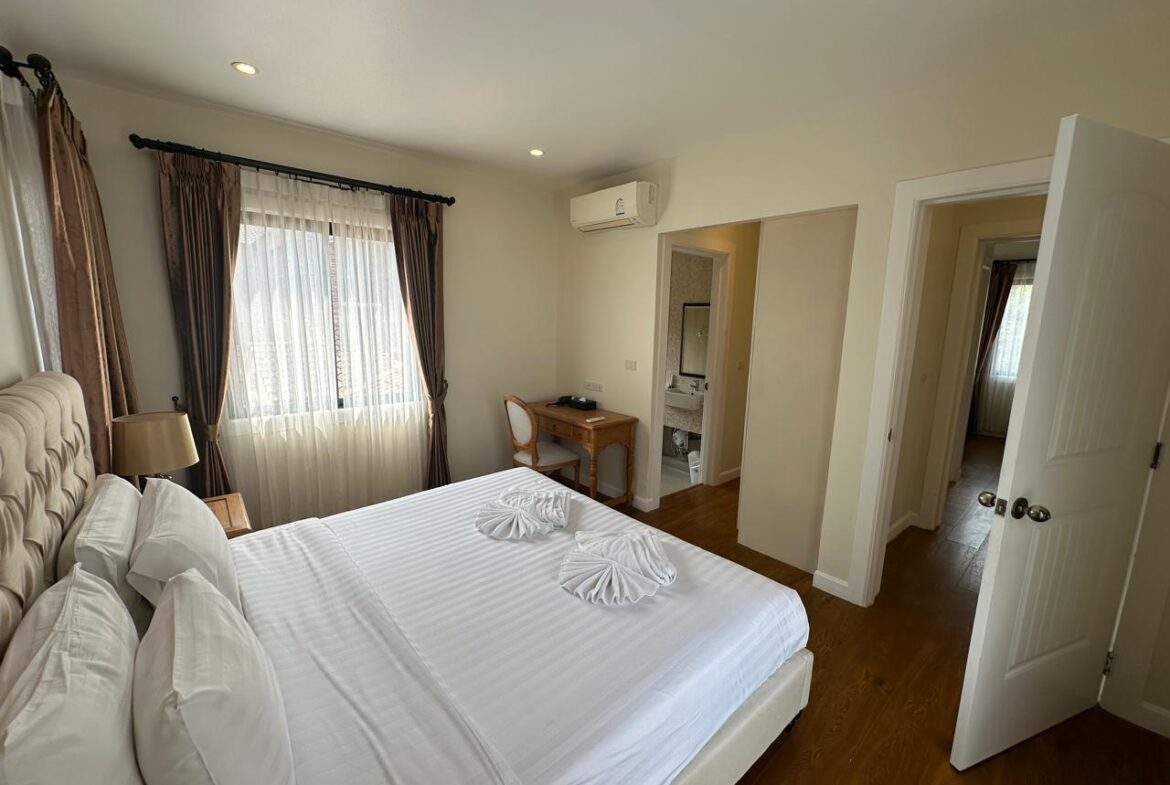 Chivani Pattaya NR075 20