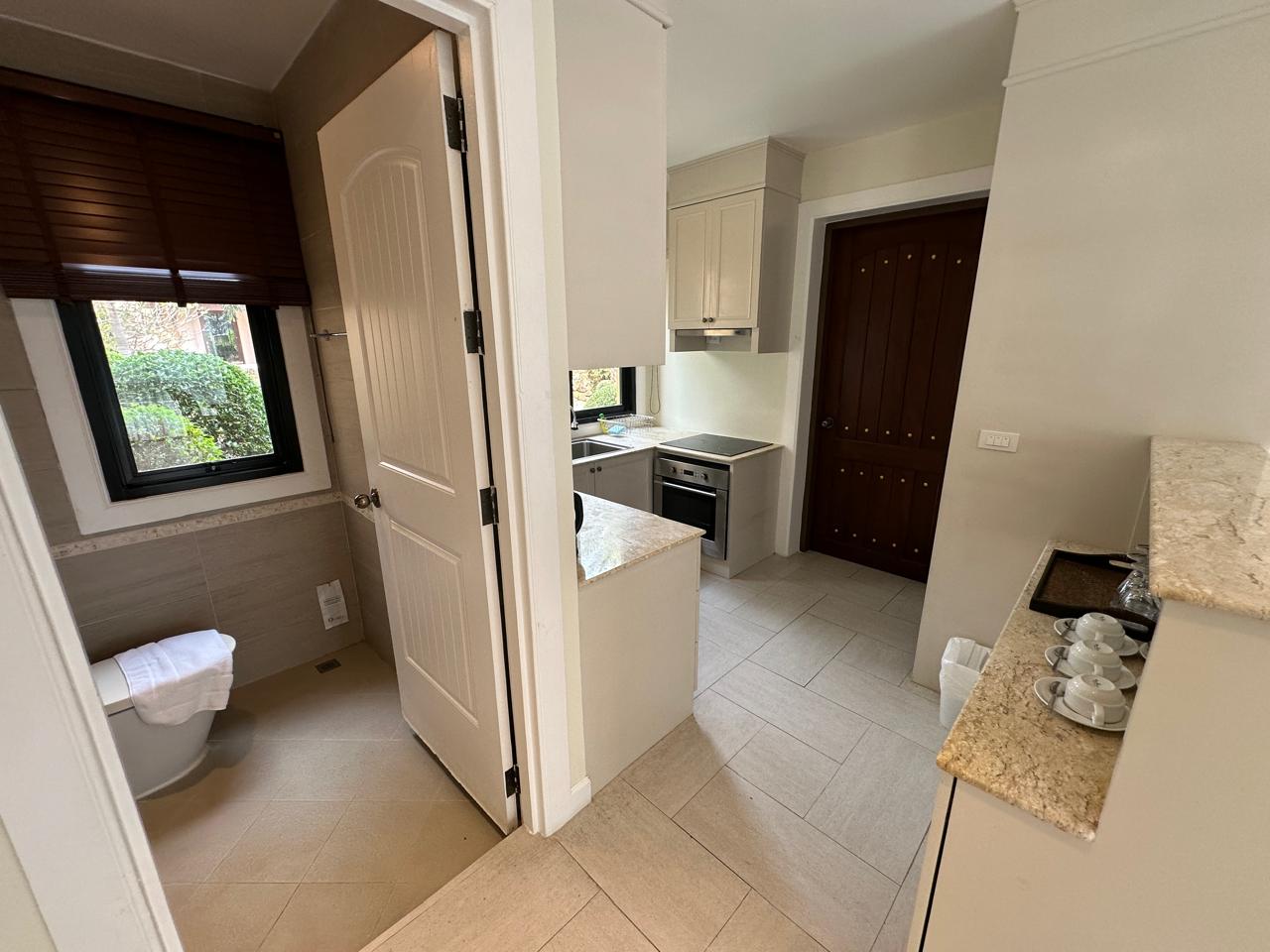 Chivani Pattaya NR075 5