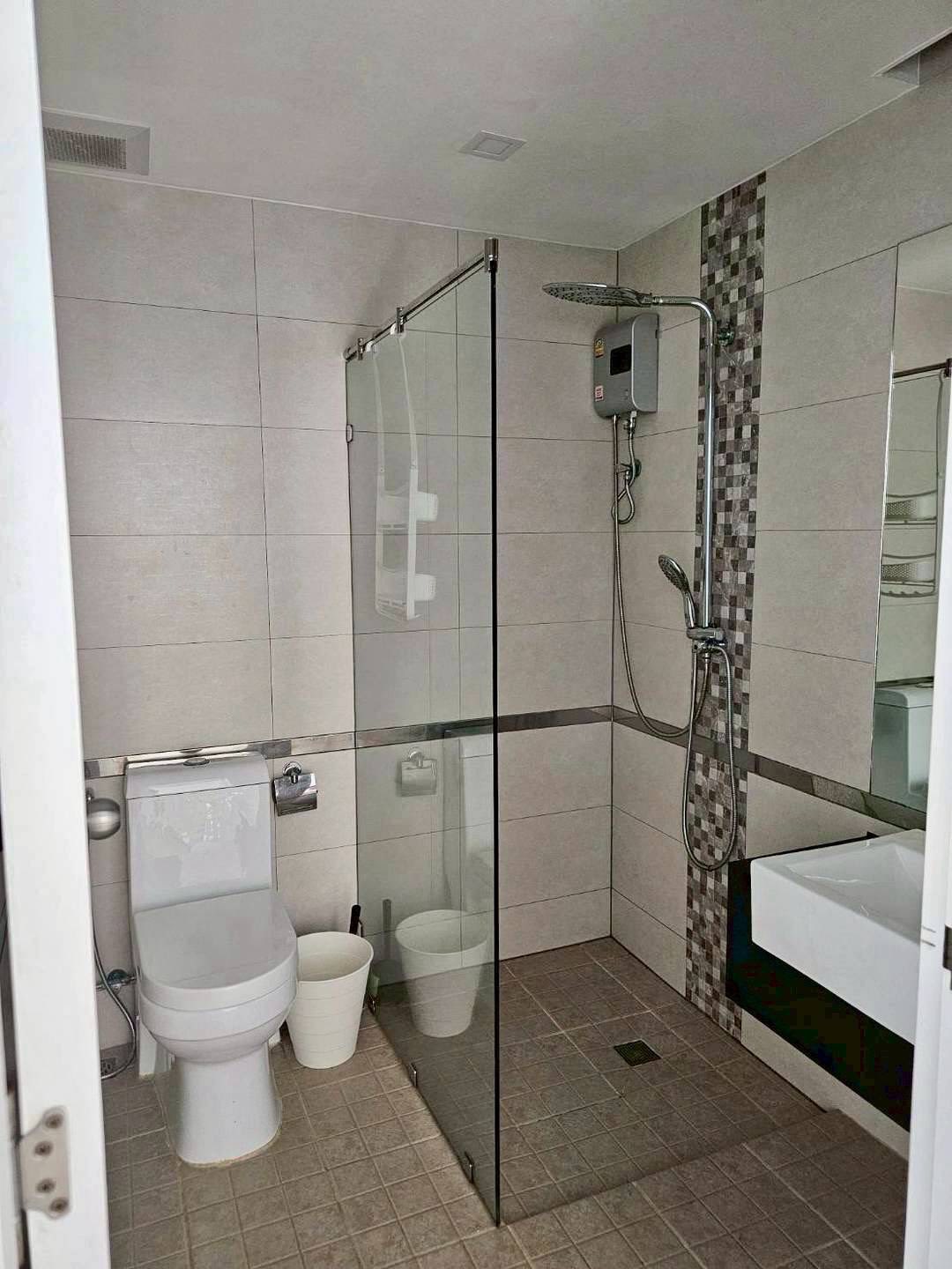 Siam Oriental Condo Plaza NR105 13