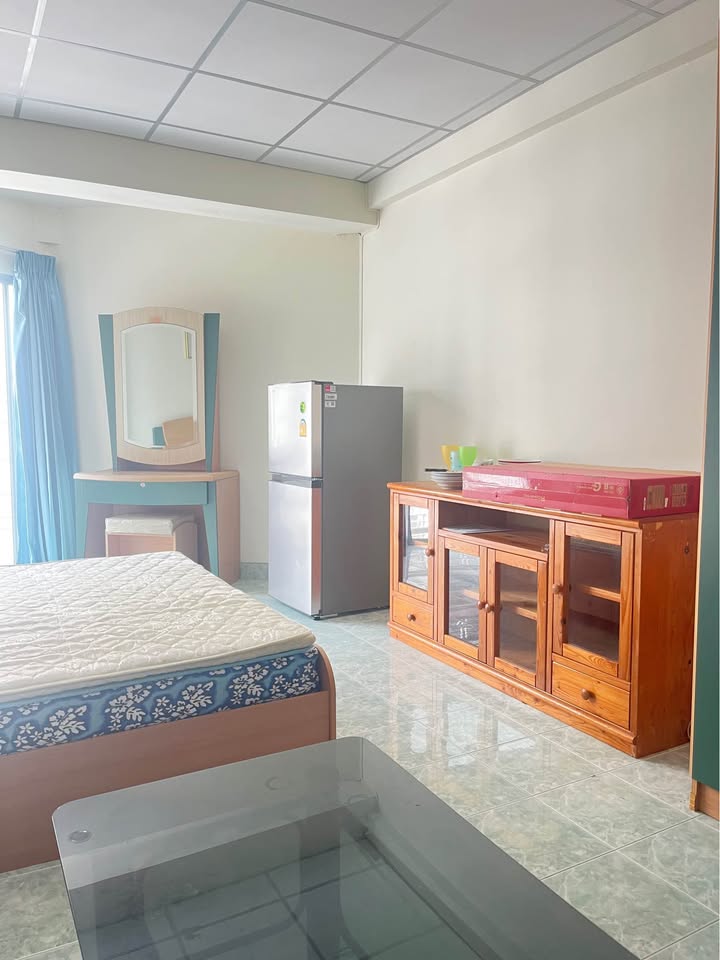 Jomtien Beach Condo (Rimhaad) NR108 1