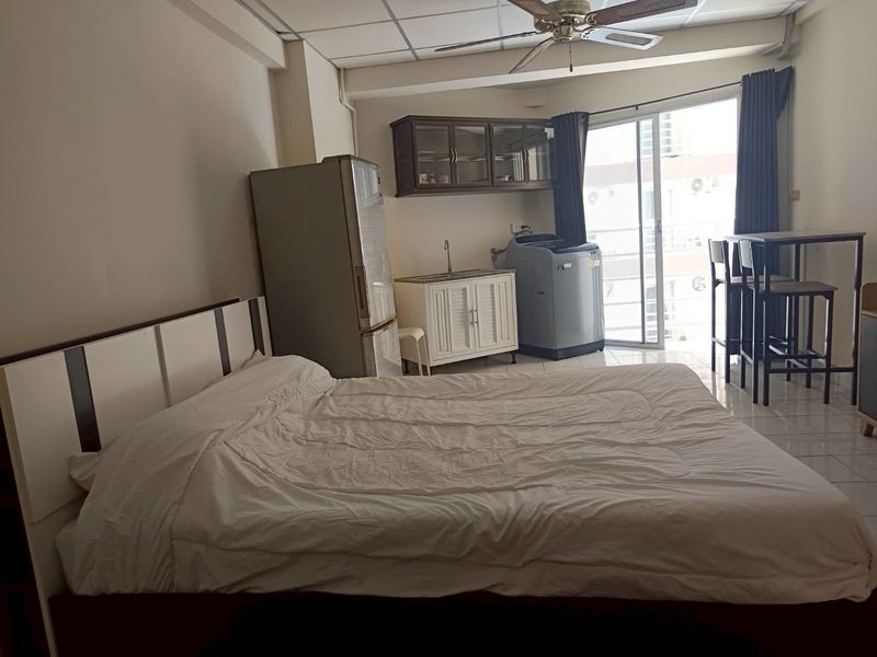 Jomtien Beach Condo (Rimhaad) NR111 1