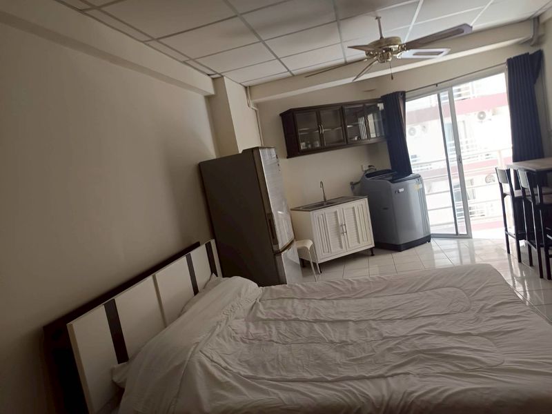Jomtien Beach Condo (Rimhaad) NR111 2
