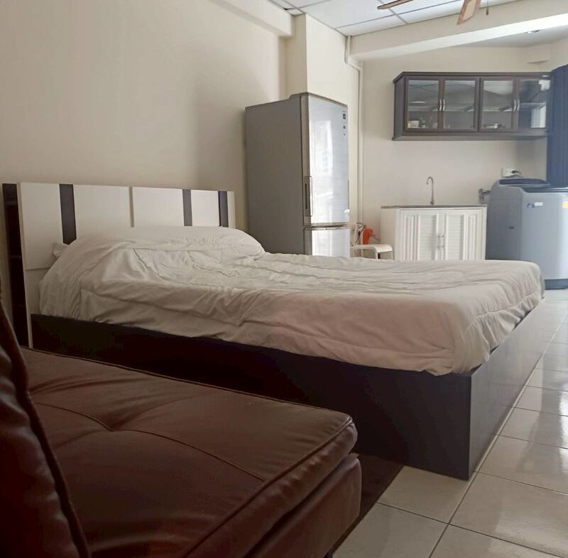 Jomtien Beach Condo (Rimhaad) NR111 3