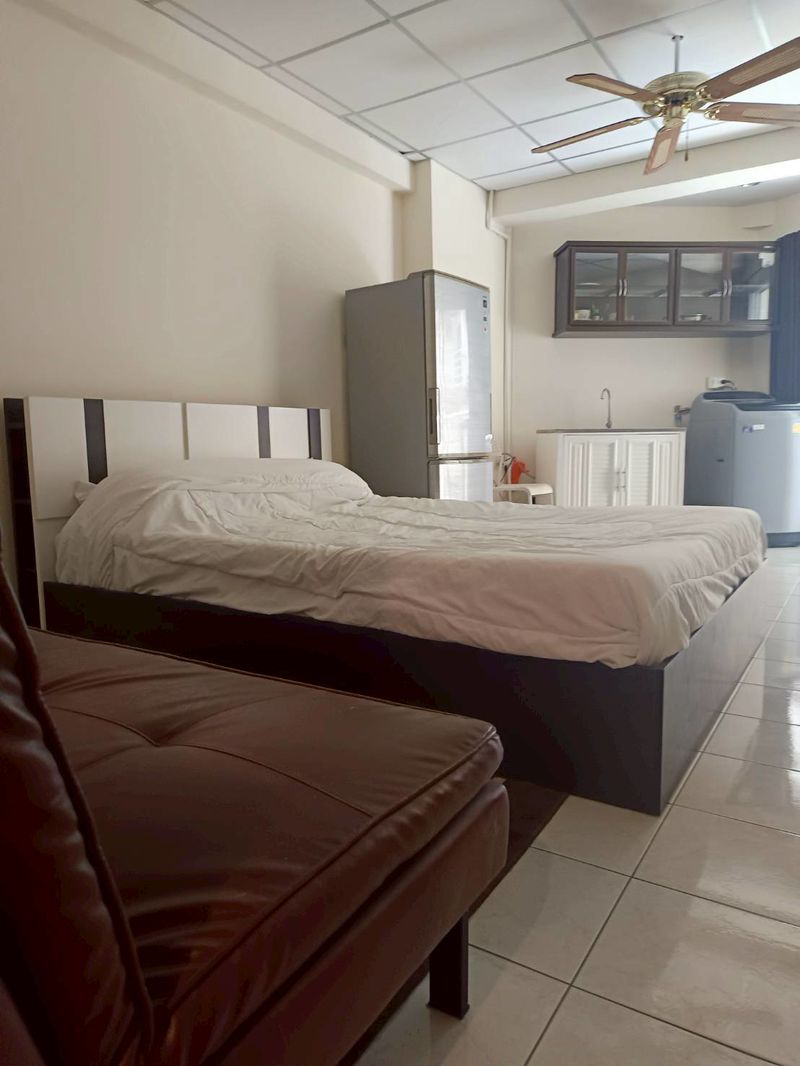 Jomtien Beach Condo (Rimhaad) NR111 3