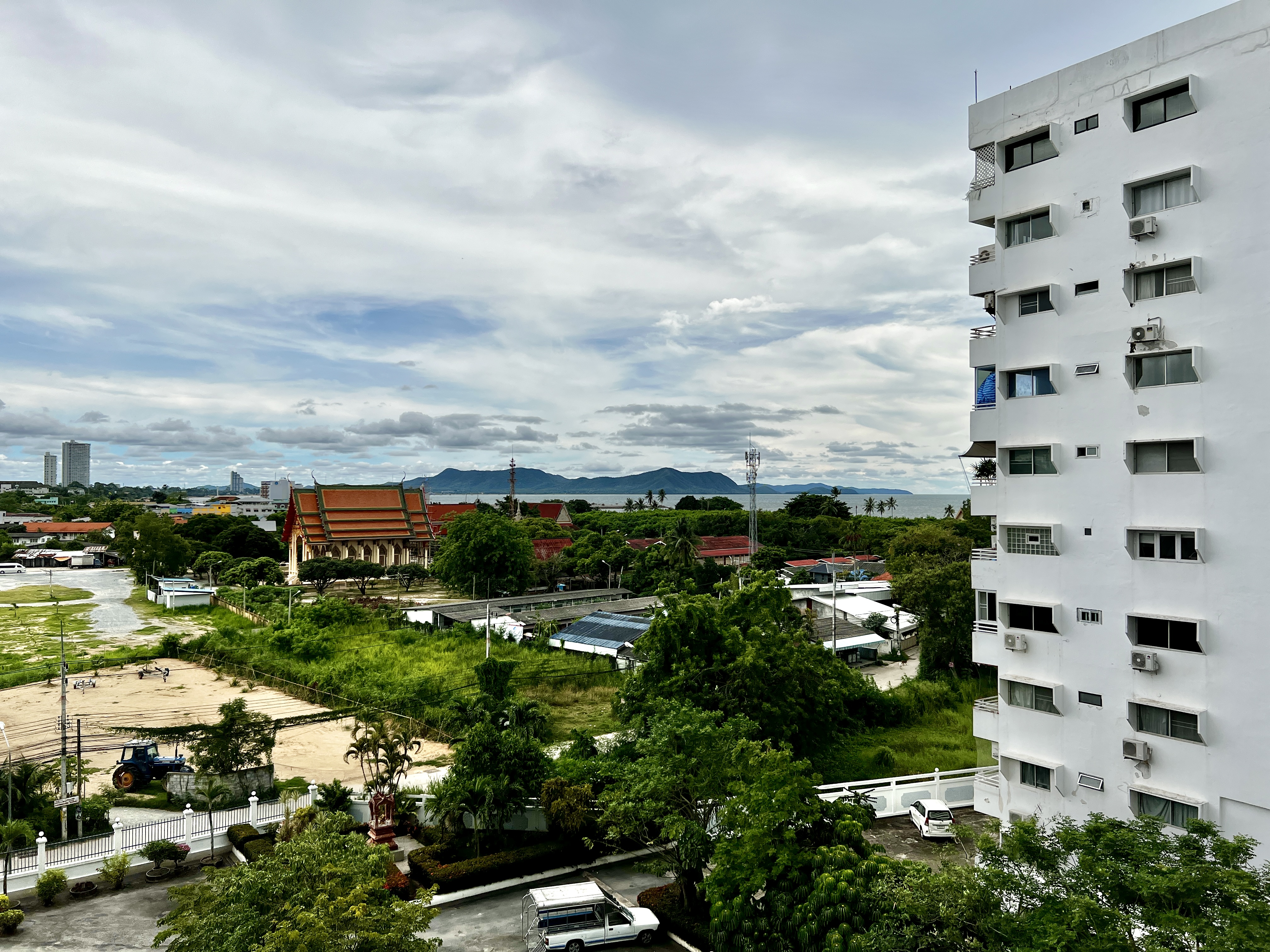 Somphong Condotel NR115 10