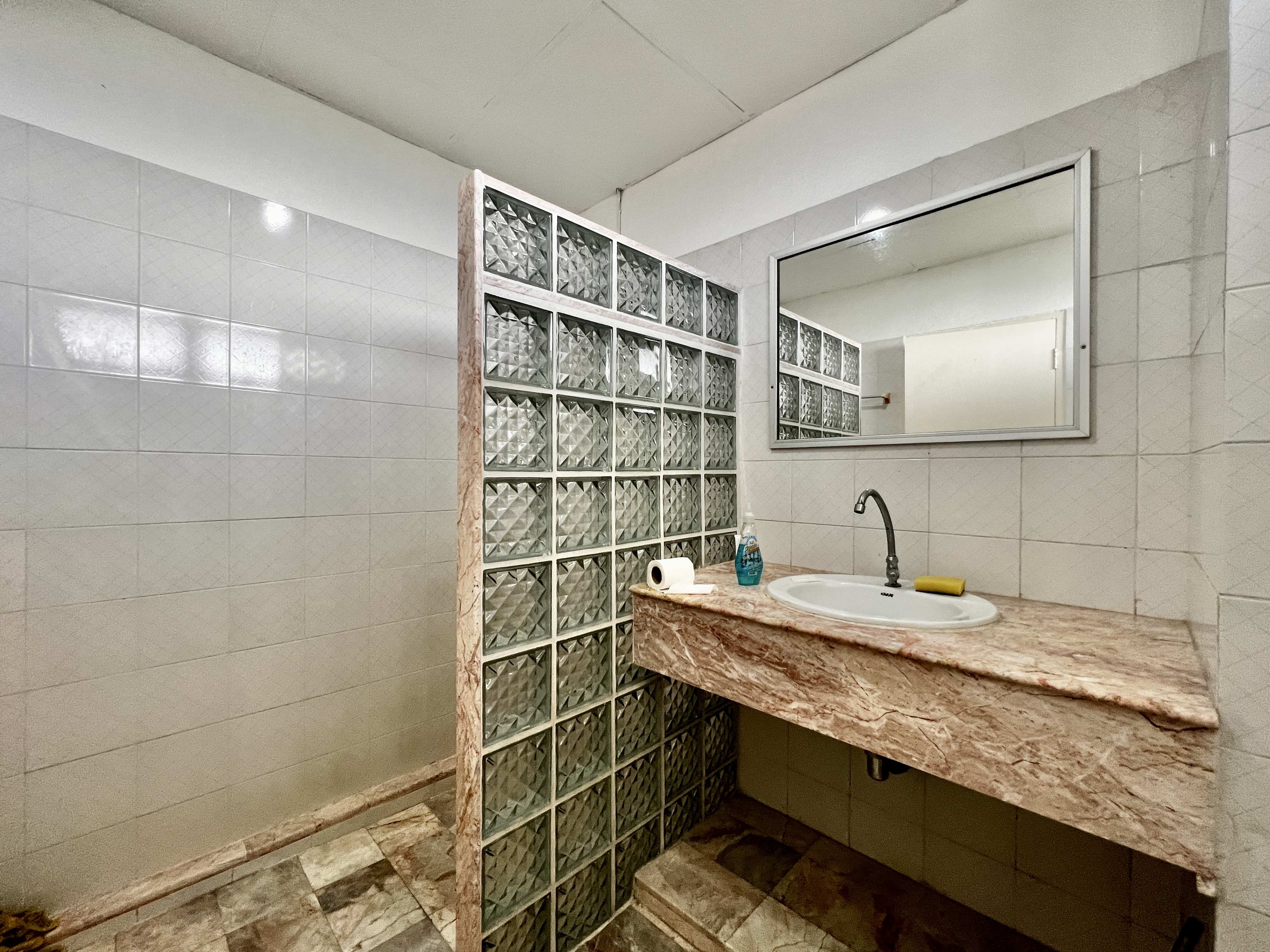 Somphong Condotel NR115 13