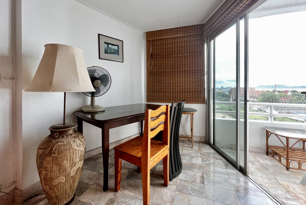 Somphong Condotel NR115 7