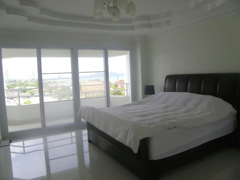 Sompong Condo 4br 315sqm 12