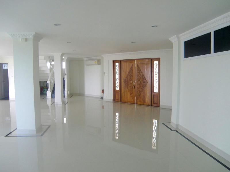 Sompong Condo 4br 315sqm 5