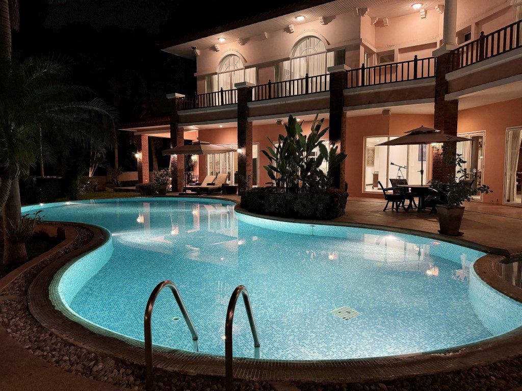 Phoenix Gold Golf & Country Club 4br 550sqm 3