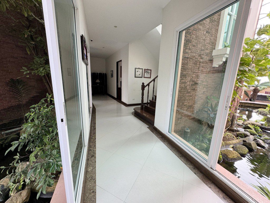 Phoenix Gold Golf & Country Club 4br 550sqm 10