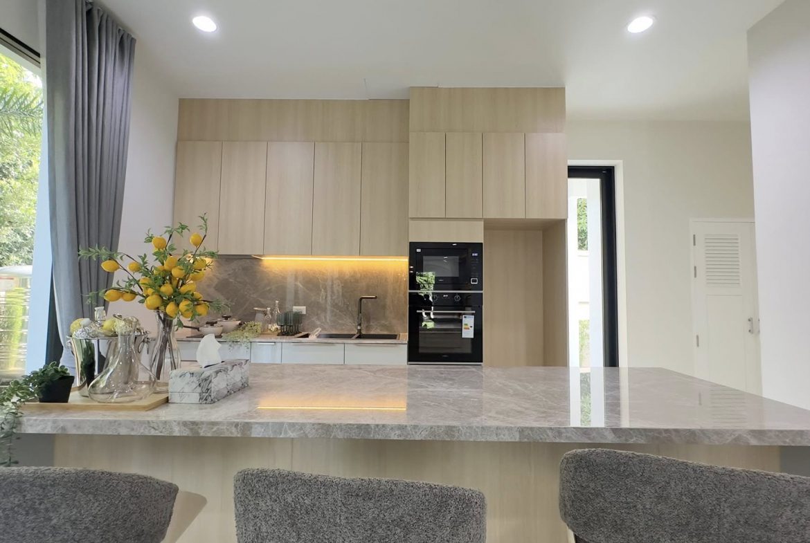 BAH25584_7 Baan Talay Pattaya 4br 500sqm 8