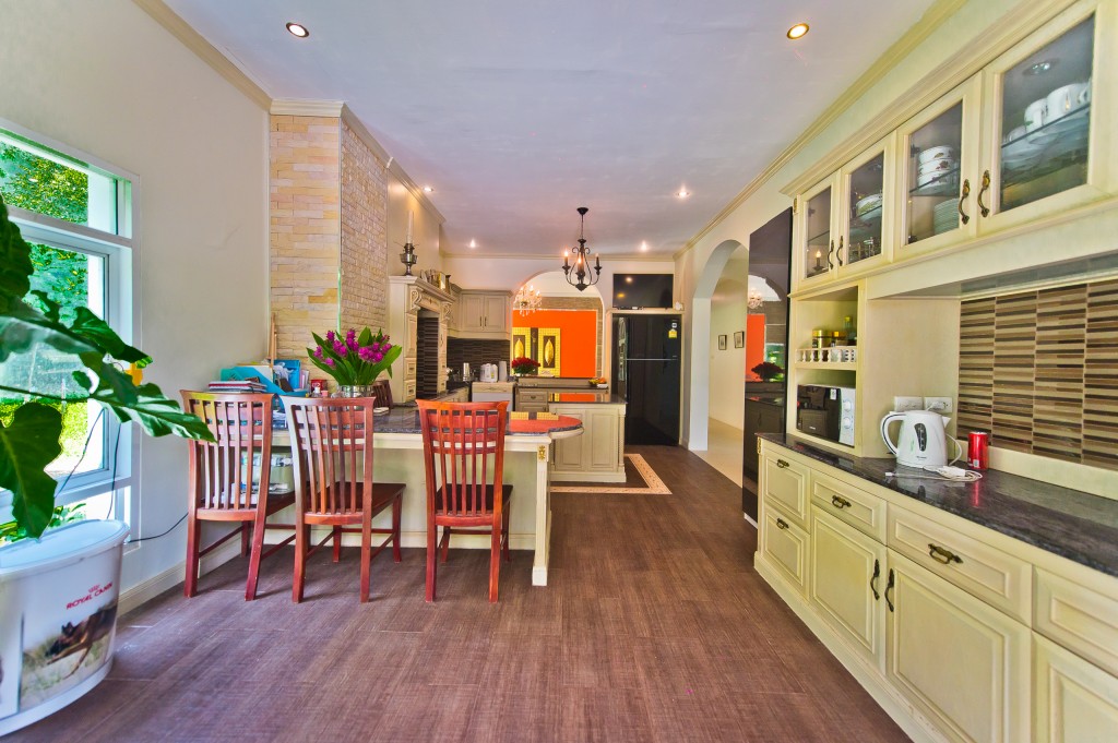 Без комплекса 8br 1570sqm 16