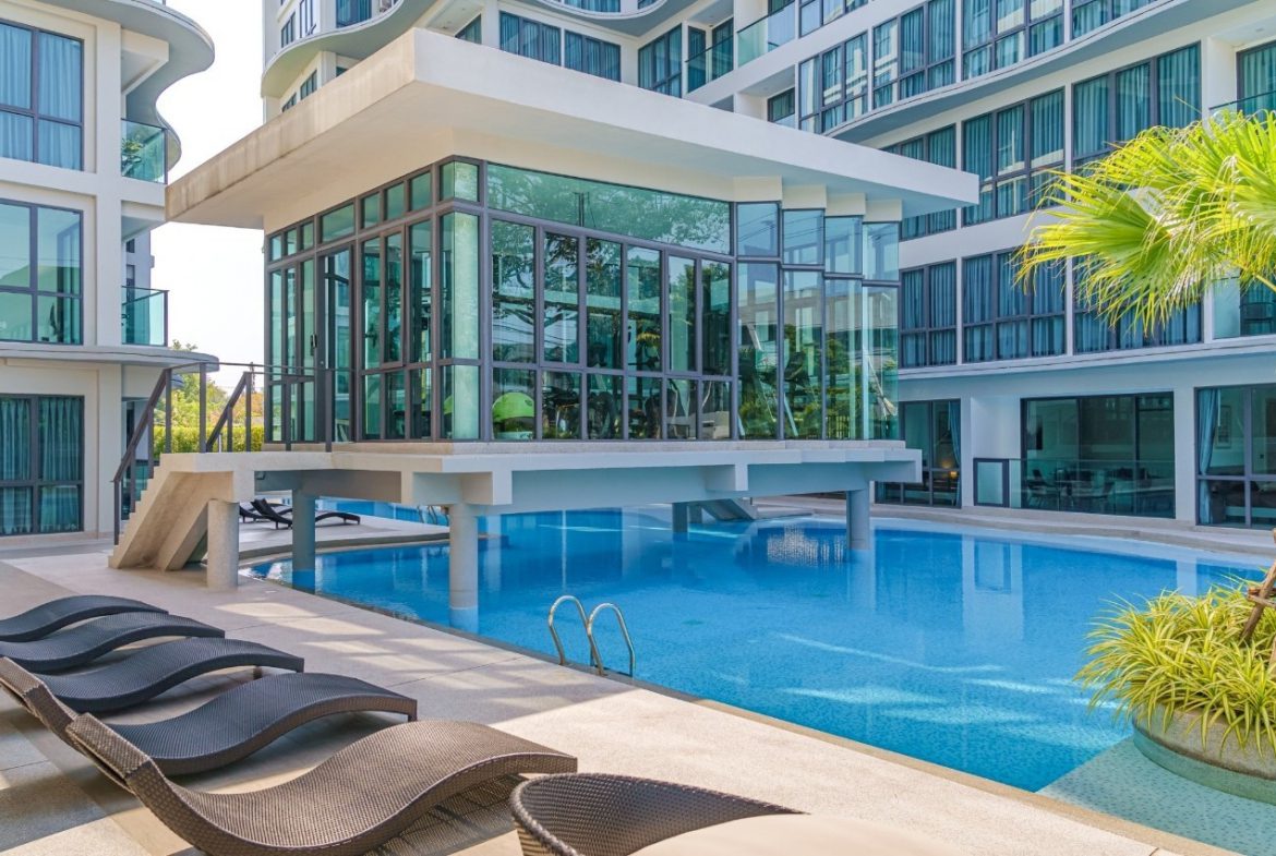 Sea Zen Condominuim 2br 63