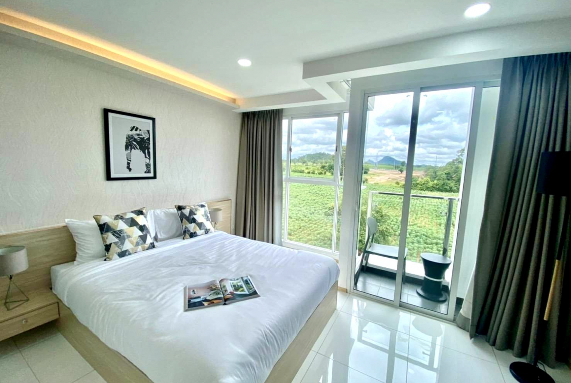 E Condo BangSaray 0br 23sqm 1