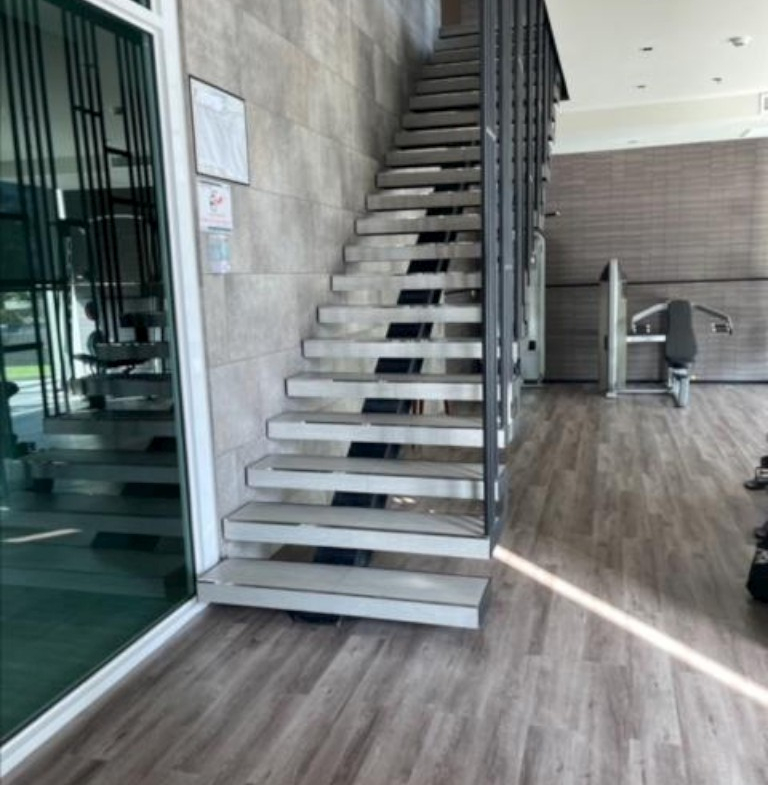 Del Mare Bangsaray Beachfront 2br 82