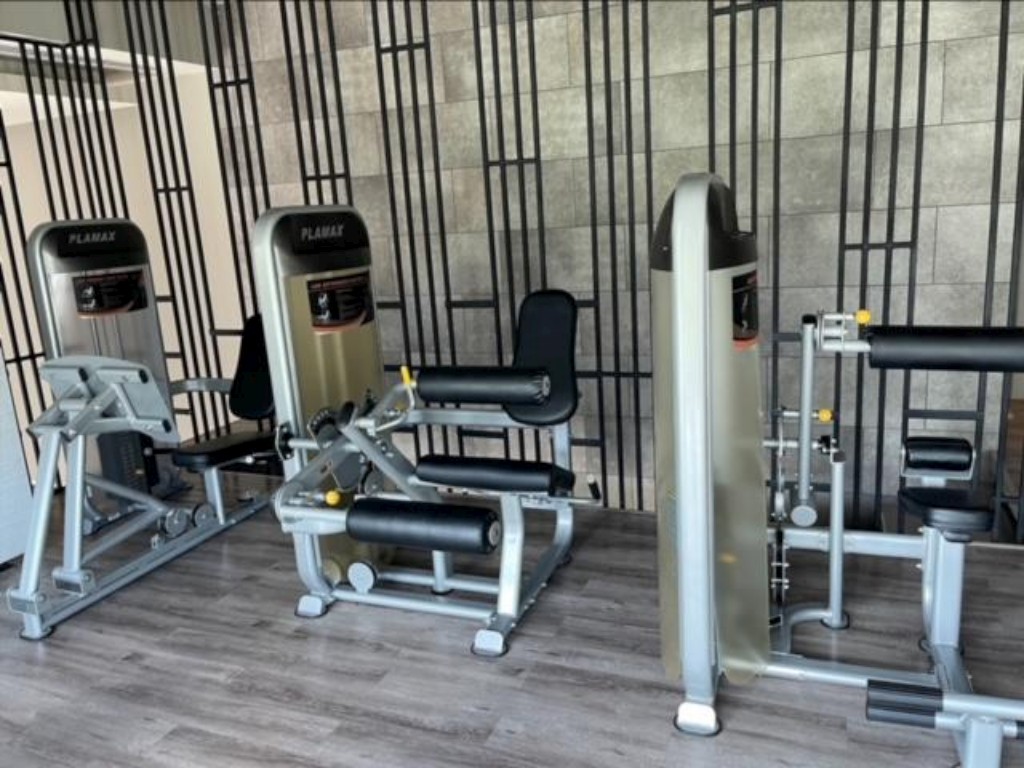 Del Mare Bangsaray Beachfront 2br 82