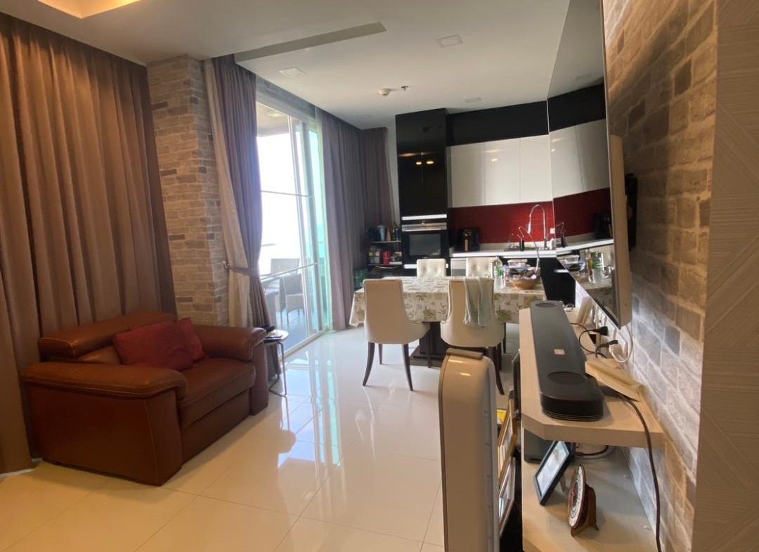 Del Mare Bangsaray Beachfront 2br 82