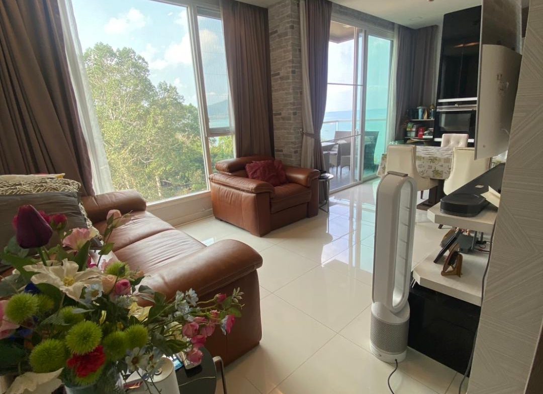 Del Mare Bangsaray Beachfront 2br 82