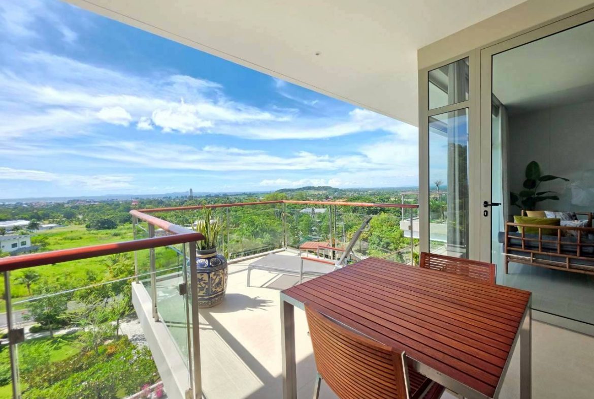 Bangsaray Heights Condominium 1br 90