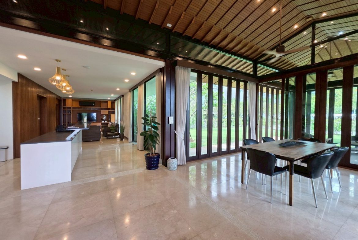 Bangsaray Heights Condominium 2br sqm 1