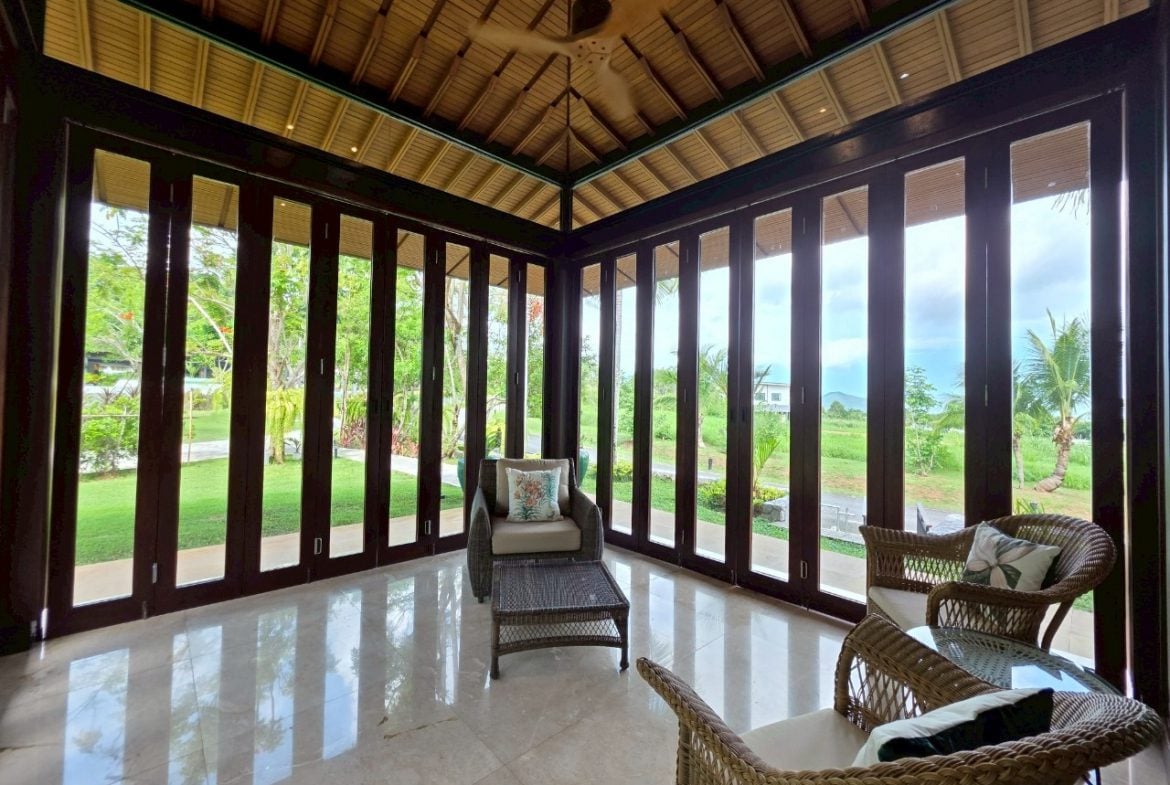 Bangsaray Heights Condominium 2br sqm 7