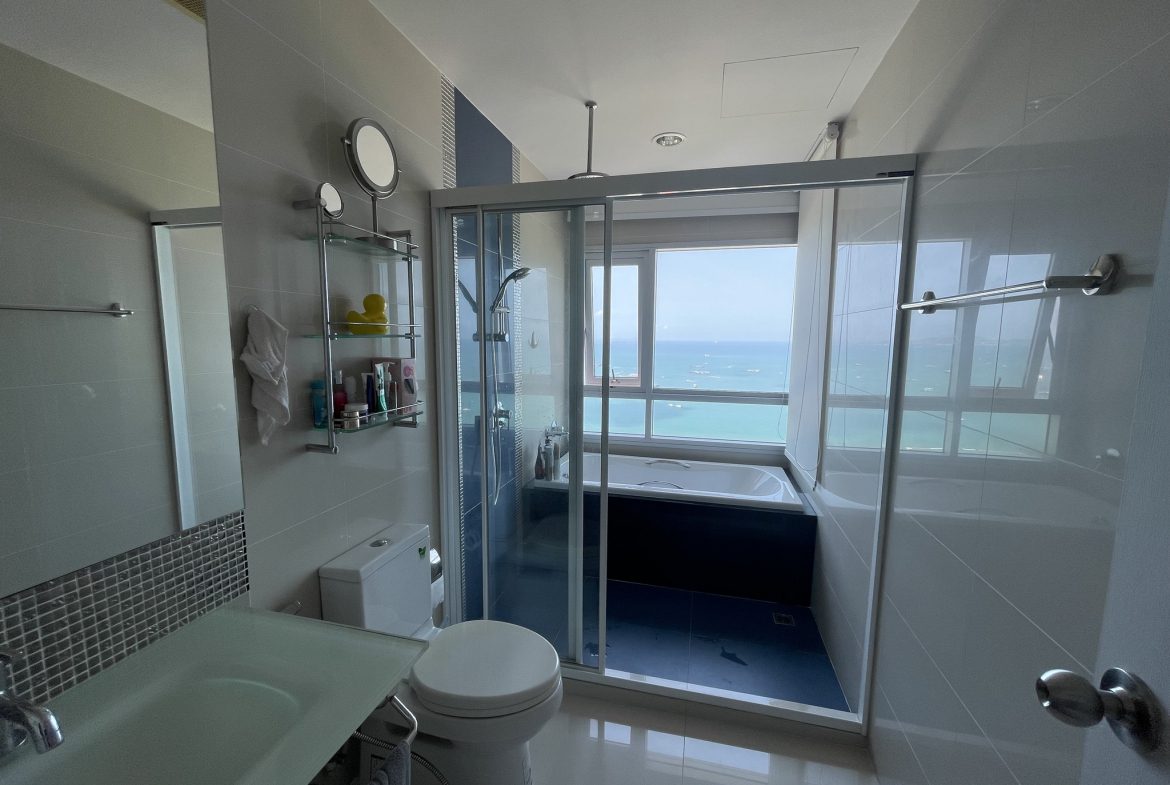 Centric Sea Pattaya 2br 67