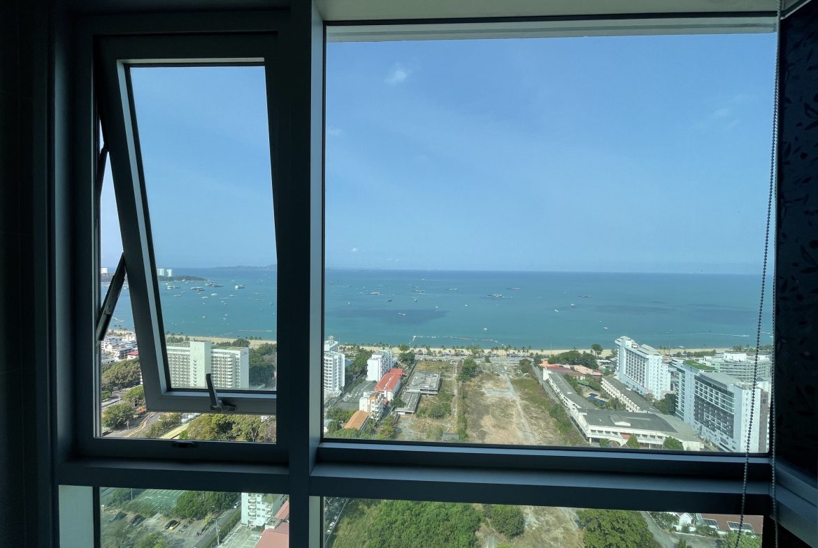 Centric Sea Pattaya 2br 67