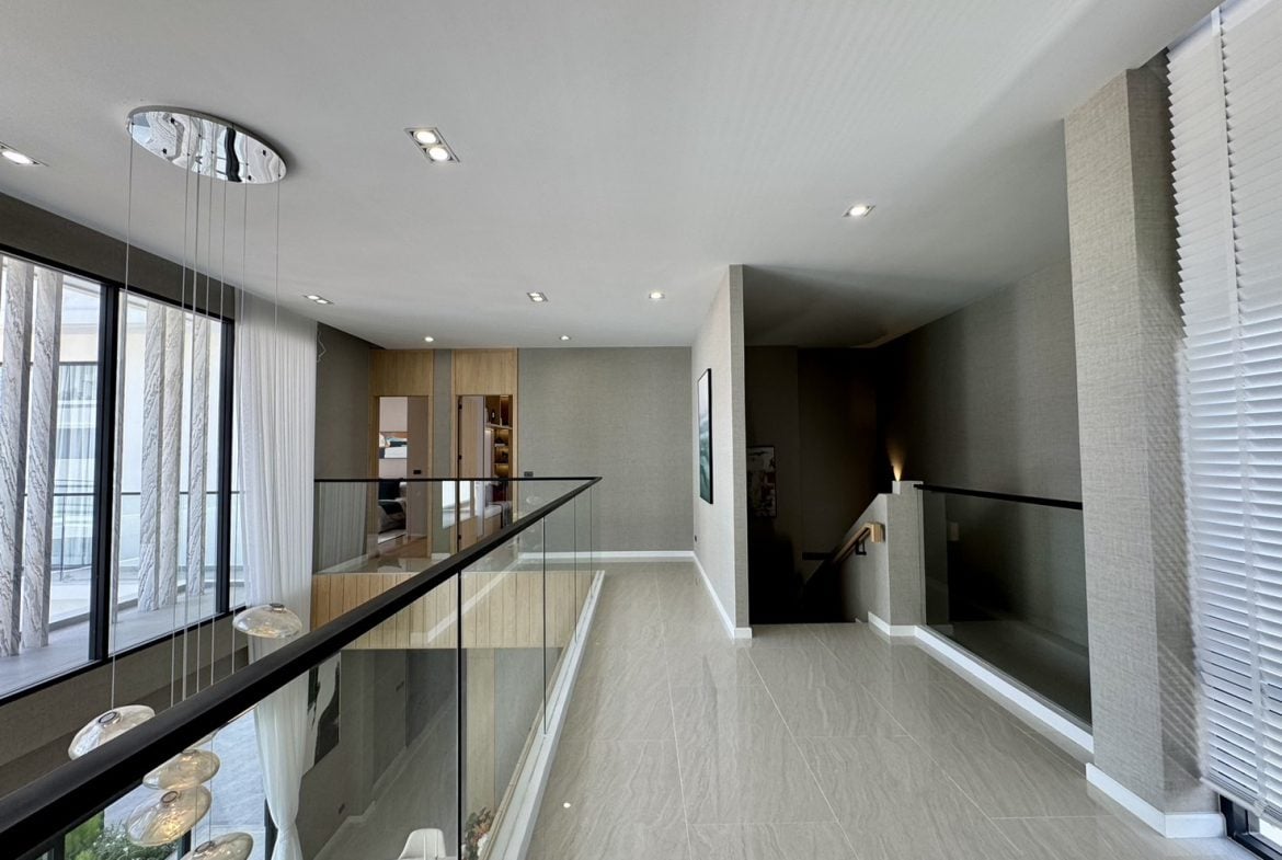 LUXURY VISTA VILLA 5br 374sqm 14