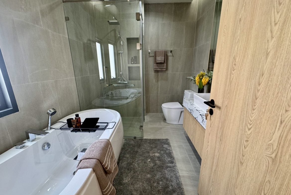 LUXURY VISTA VILLA 5br 374sqm 18