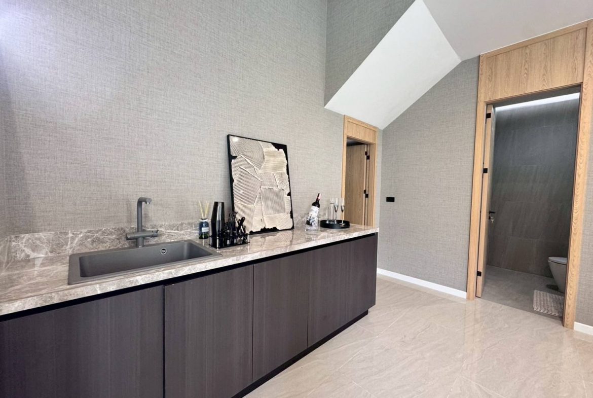 LUXURY VISTA VILLA 4br 403sqm 14