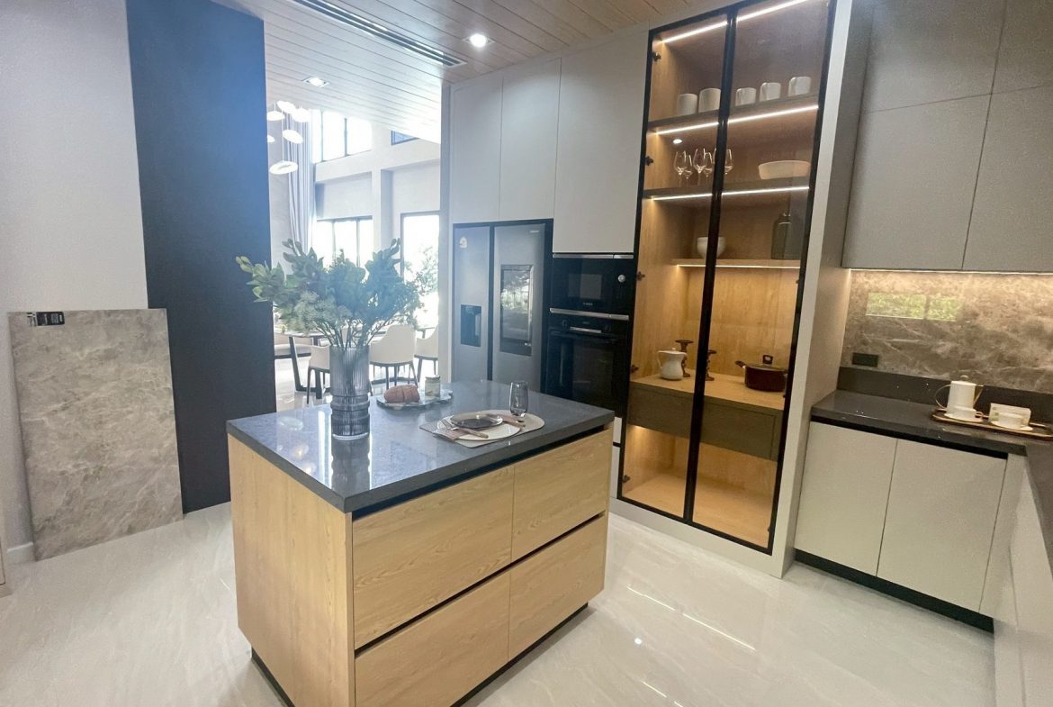 LUXURY VISTA VILLA 4br 403sqm 19