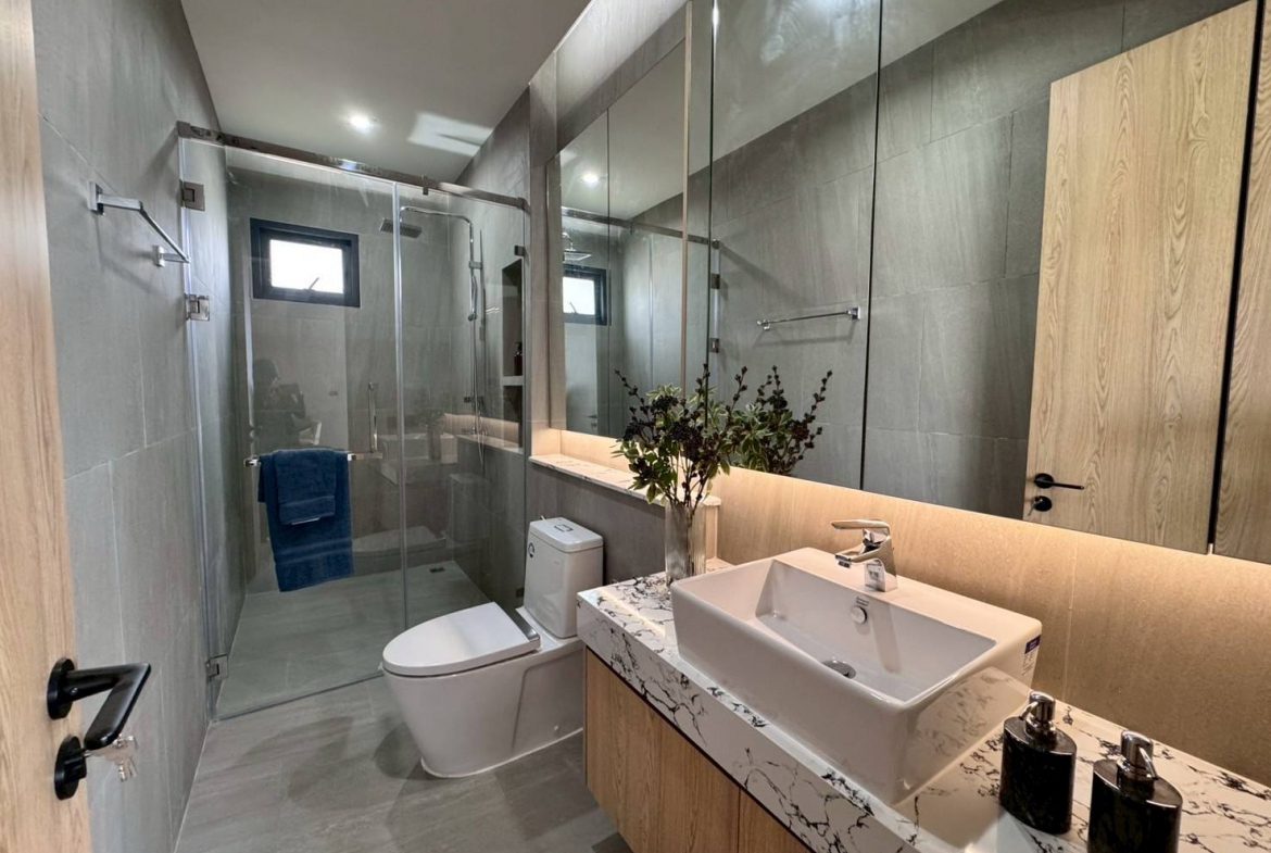 LUXURY VISTA VILLA 4br 403sqm 4