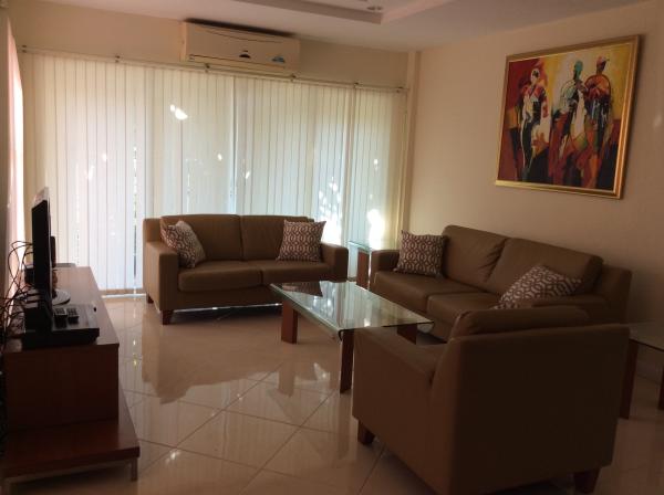 The Meadows 3br 179sqm 5