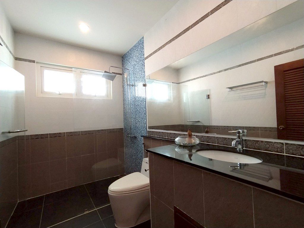EPH23391_1 Amorn Village 3br sqm 17